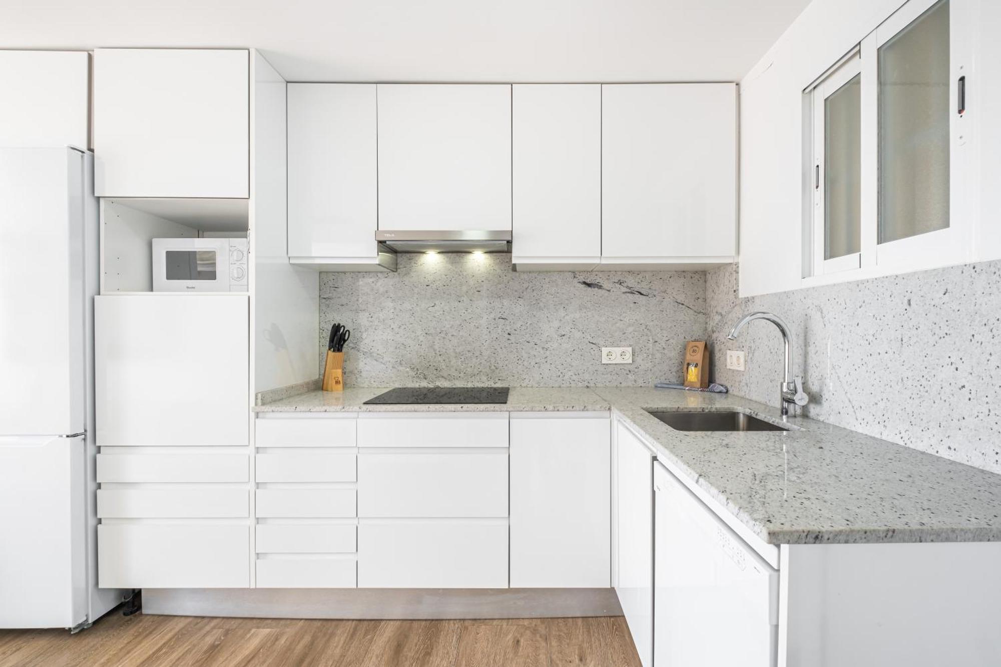 Niza 12-a Levante Apartment *
